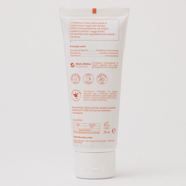 Crema Uniformante Colorata Viso SPF50+